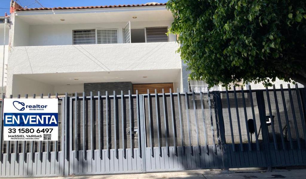 CASA EN VENTA EN COLONIA ARBOLEDAS