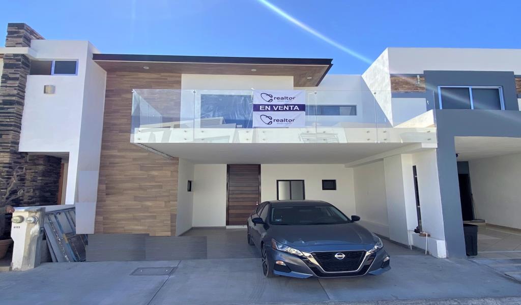 CASA EN VENTA EN FRACC. REAL DEL VALLE COTO 8