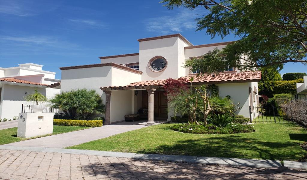 Casa en venta en El Campanario Club de Golf Querétaro