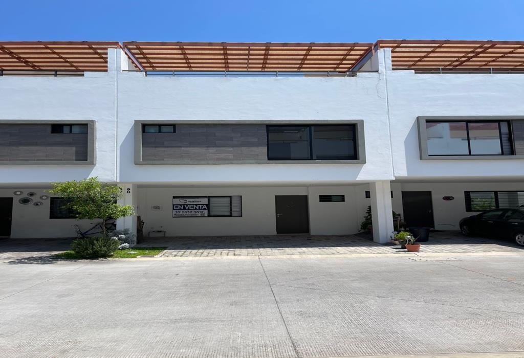 CASA EN VENTA EN PARQUES DE TESISTAN COTO ARBORETO RESIDENCIAL