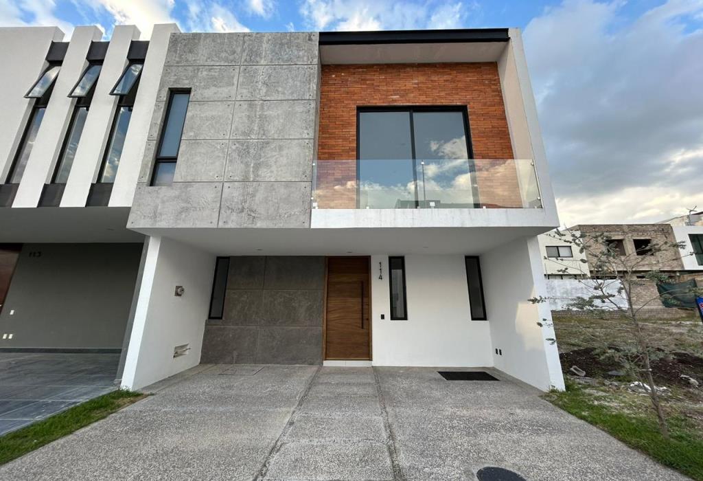 CASA EN VENTA EN COTO ATMOSFERA, TLAJOMULCO DE ZUÑIGA