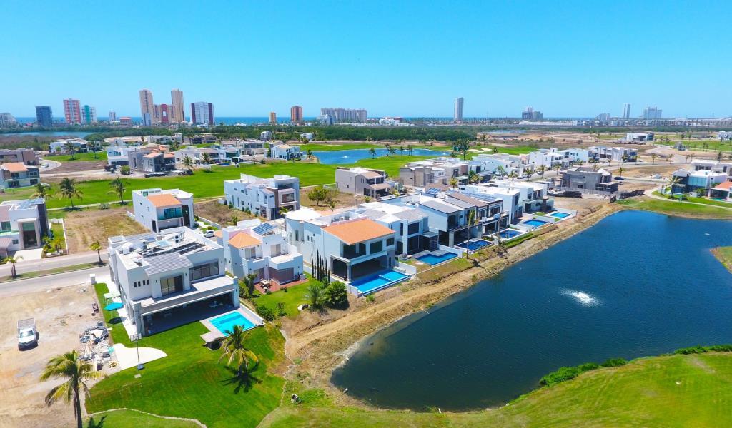 LOTES EN VENTA EN RESIDENCIAL DE GOLF MARINA MAZATLÁN.