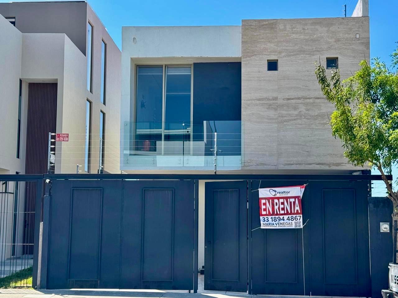 002, CASA EN RENTA EN ZAPOPAN JALISCO, PARQUES VALLARTA