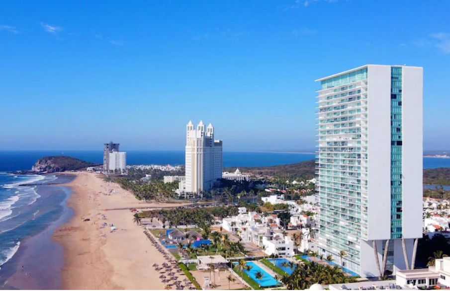 0087, PENTHOUSE DE PLAYA AMUEBLADO EN VENTA EN MAZATLAN, SINALOA( TORRE PENINSULA 1- SABALO CERRITOS)