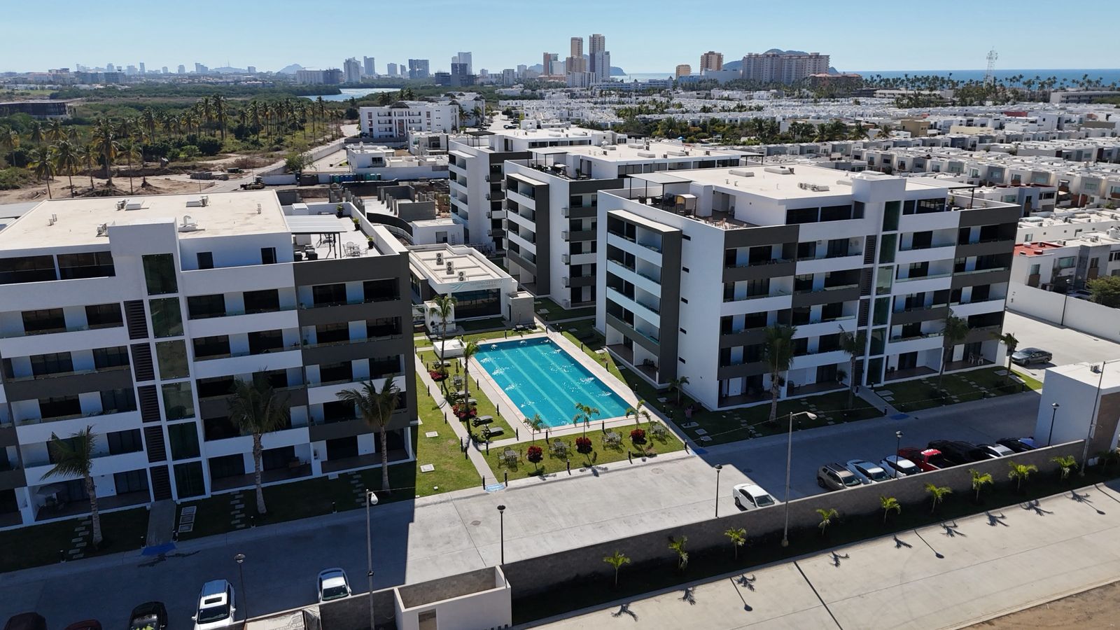 00113, DEPARTAMENTO AMUEBLADO TIPO LOFT EN RENTA EN MAZATLAN, SINALOA (MARINA CERRITOS)