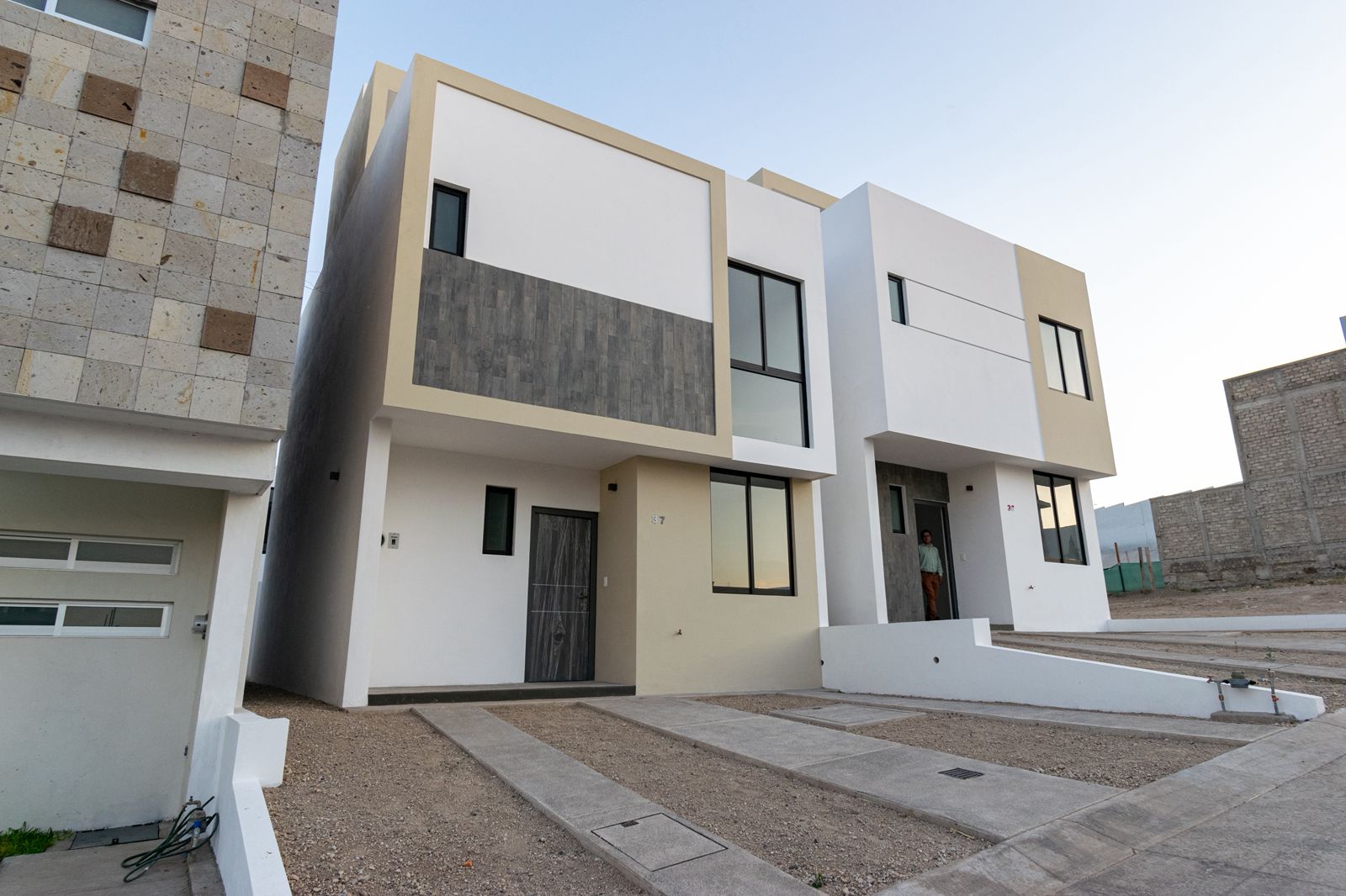 00221, CASA NUEVA EN VENTA EN TLAJOMULCO DE ZUÑIGA (SENDEROS DE MONTE VERDE)