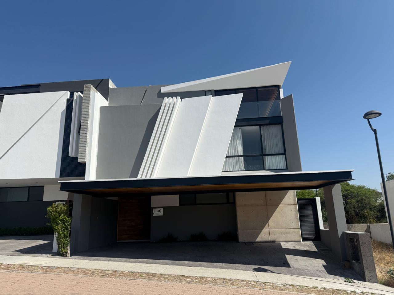 00223, CASA EN VENTA EN RESIDENCIAL QUERETARO 